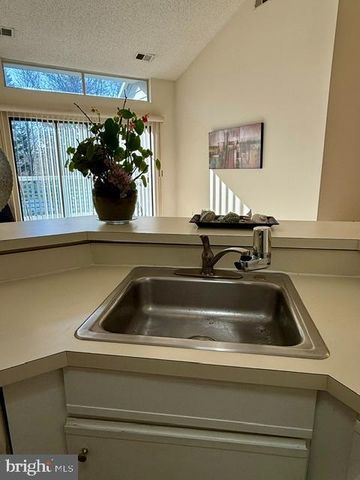 11703-B SUMMERCHASE CIR, Reston, VA 20194