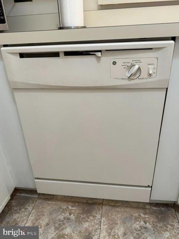 11703-B SUMMERCHASE CIR, Reston, VA 20194