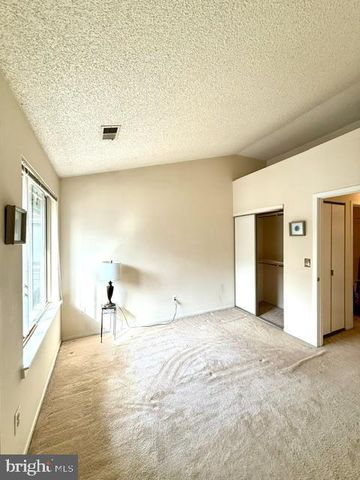 11703-B SUMMERCHASE CIR, Reston, VA 20194