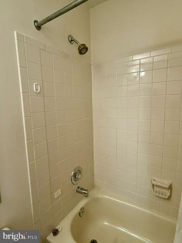 11703-B SUMMERCHASE CIR, Reston, VA 20194