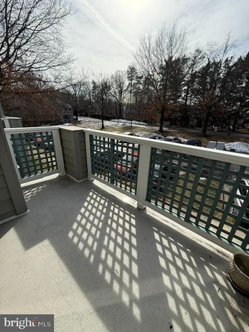 11703-B SUMMERCHASE CIR, Reston, VA 20194