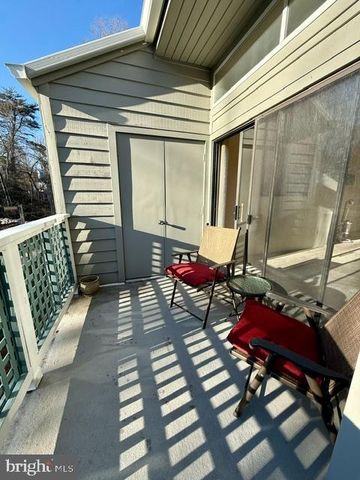 11703-B SUMMERCHASE CIR, Reston, VA 20194