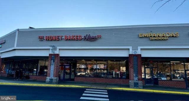 11703-B SUMMERCHASE CIR, Reston, VA 20194