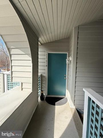 11703-B SUMMERCHASE CIR, Reston, VA 20194