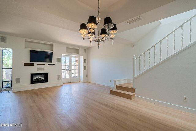 2921 E KEIM Drive, Phoenix, AZ 85016