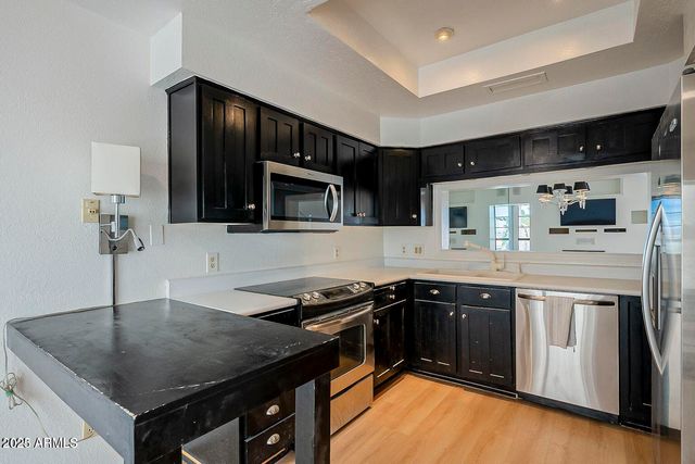 2921 E KEIM Drive, Phoenix, AZ 85016