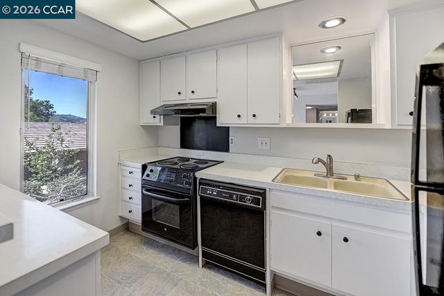 1312 Skycrest Dr 1, Walnut Creek, CA 94595