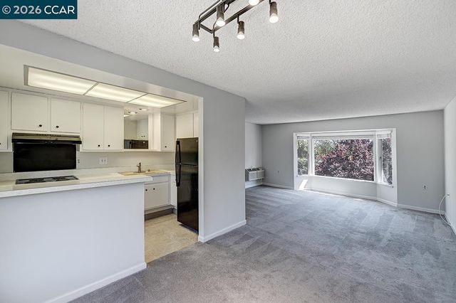 1312 Skycrest Dr 1, Walnut Creek, CA 94595