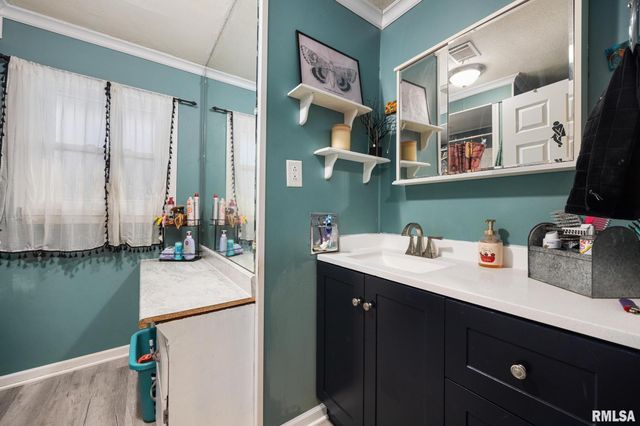 152 PEKIN Avenue, East Peoria, IL 61611