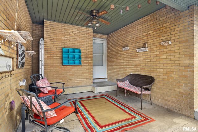 152 PEKIN Avenue, East Peoria, IL 61611