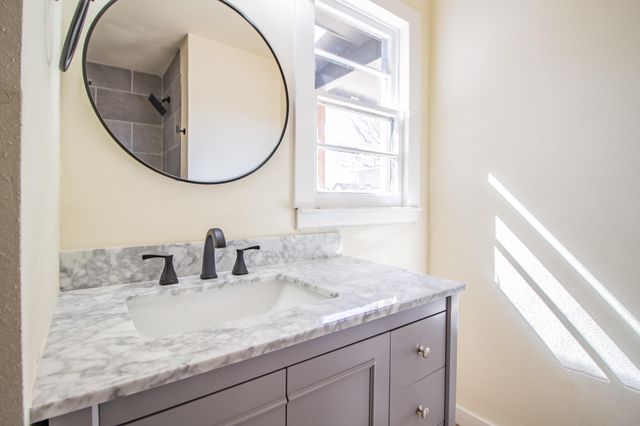 113 E Monroe Street, Levelland, TX 79336