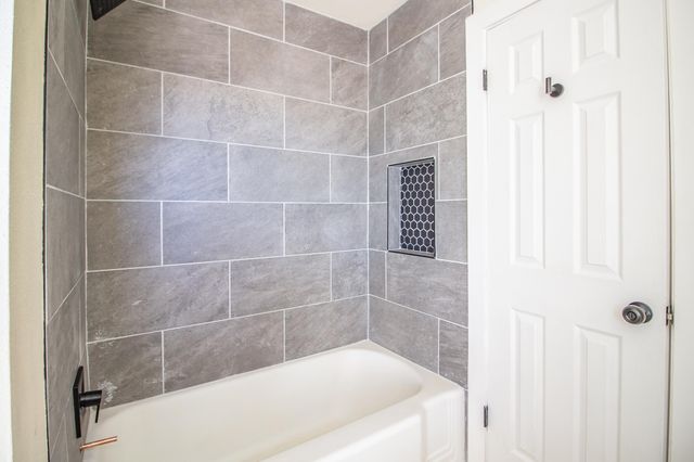 113 E Monroe Street, Levelland, TX 79336