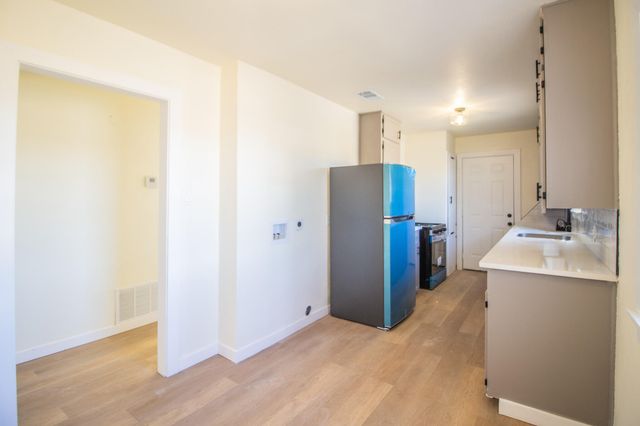 113 E Monroe Street, Levelland, TX 79336