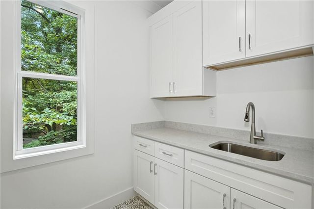 1664 Crestridge Drive SE, Marietta, GA 30067