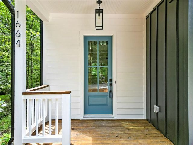 1664 Crestridge Drive SE, Marietta, GA 30067