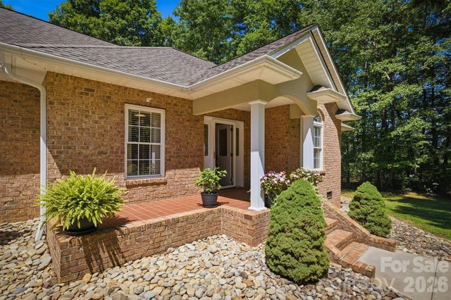 5572 Hayes Waters Road, Morganton, NC 28655