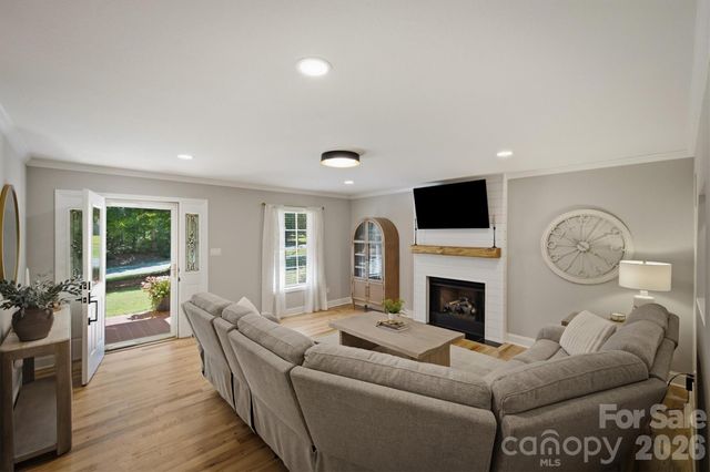 5572 Hayes Waters Road, Morganton, NC 28655