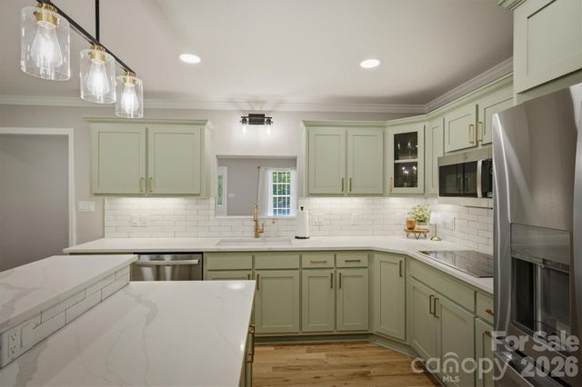 5572 Hayes Waters Road, Morganton, NC 28655