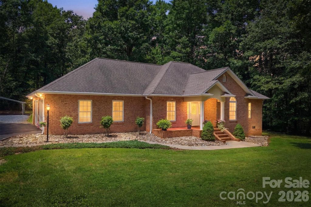 5572 Hayes Waters Road, Morganton, NC 28655