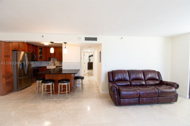 1623 Collins Ave 215, Miami Beach, FL 33139
