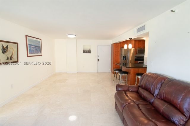1623 Collins Ave 215, Miami Beach, FL 33139