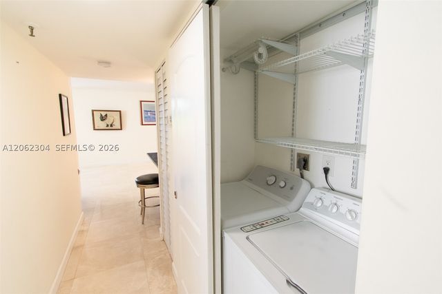 1623 Collins Ave 215, Miami Beach, FL 33139