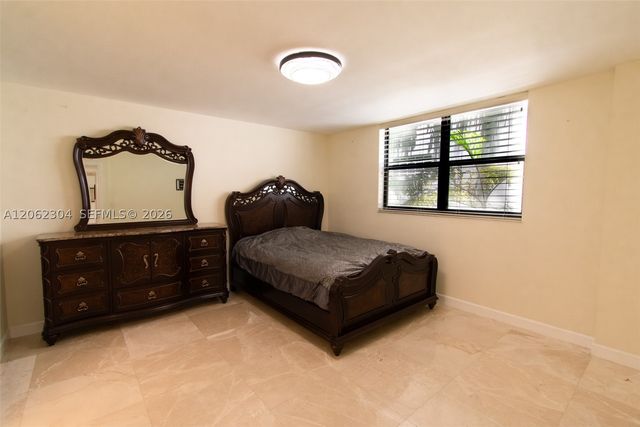 1623 Collins Ave 215, Miami Beach, FL 33139