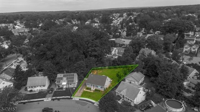 1161 Greslin Ter, Rahway City, NJ 07065