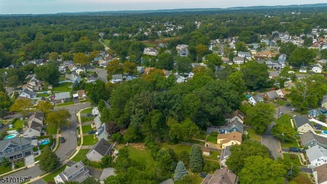 1161 Greslin Ter, Rahway City, NJ 07065