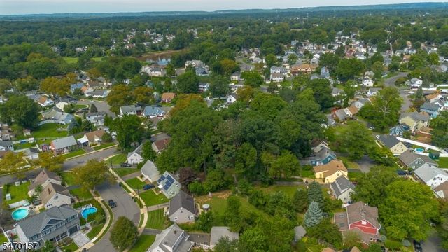 1161 Greslin Ter, Rahway City, NJ 07065