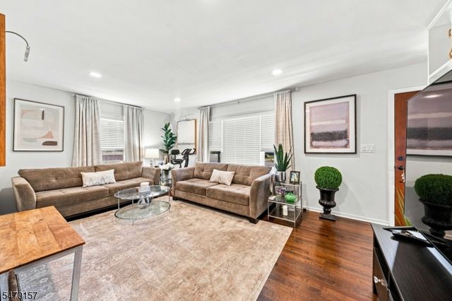 1161 Greslin Ter, Rahway City, NJ 07065