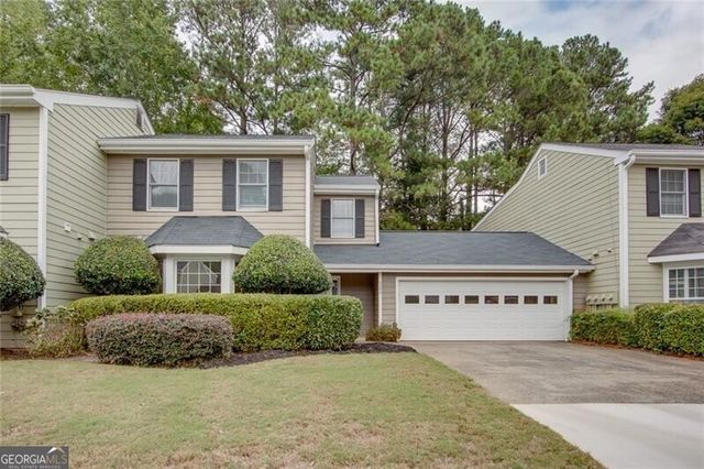 4590 VILLAGE OAKS Circle, Dunwoody, GA 30338