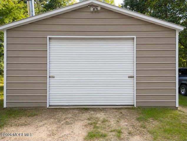 46 Cape May Avenue, Dorothy, NJ 08317