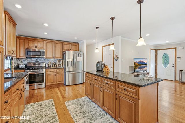 46 Cape May Avenue, Dorothy, NJ 08317
