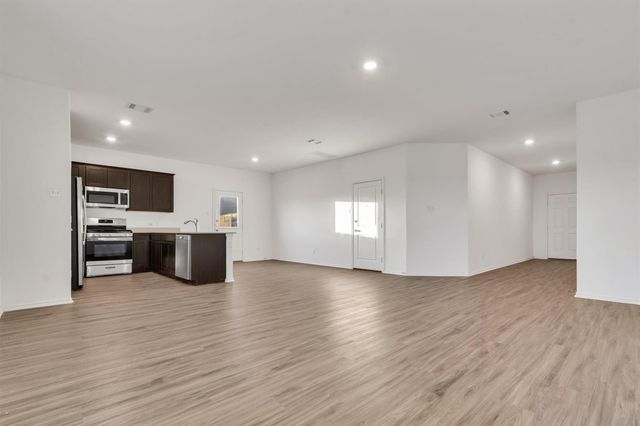 385 Soapstone PASS, Maxwell, TX 78656