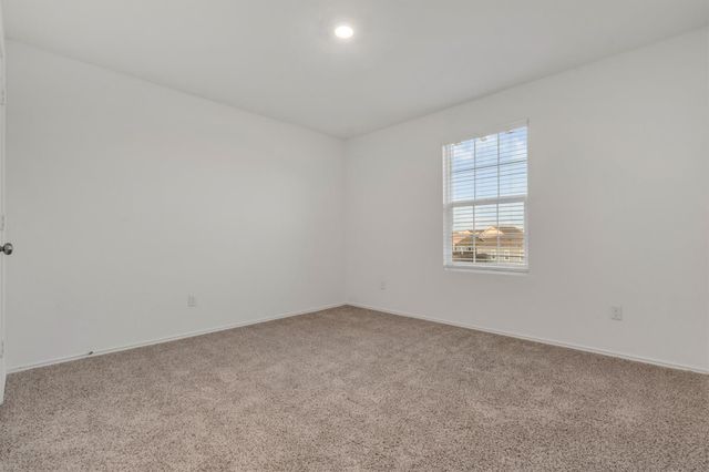 385 Soapstone PASS, Maxwell, TX 78656