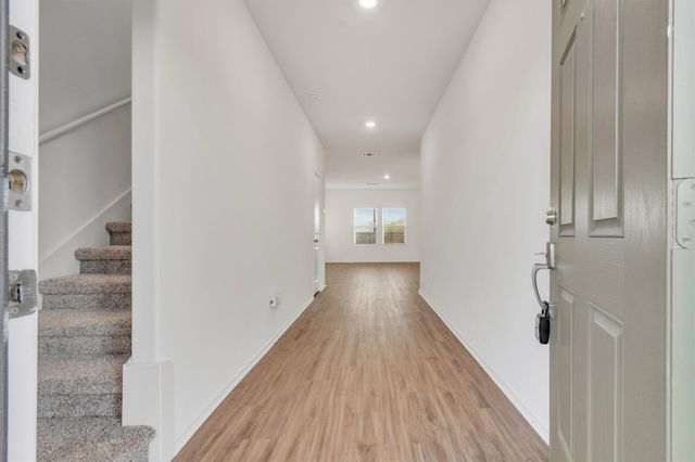 385 Soapstone PASS, Maxwell, TX 78656