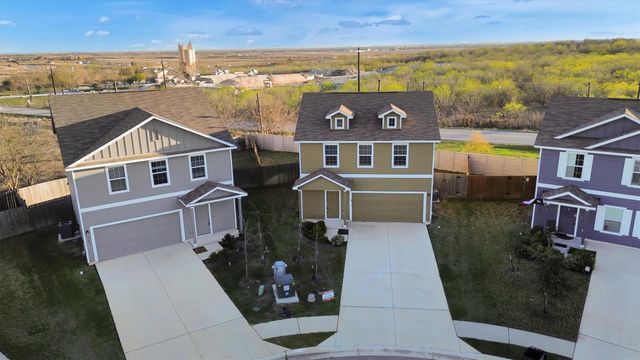 385 Soapstone PASS, Maxwell, TX 78656