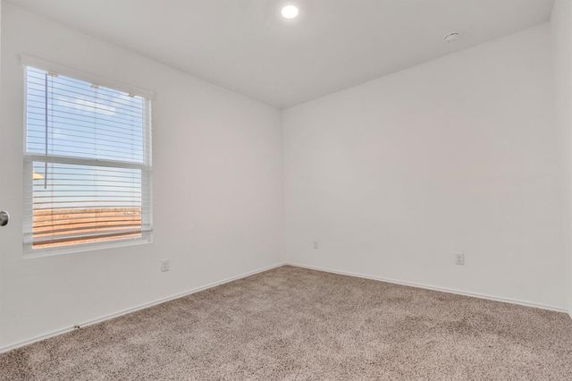 385 Soapstone PASS, Maxwell, TX 78656