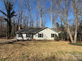 712 S Forest Lane, Belmont, NC 28012