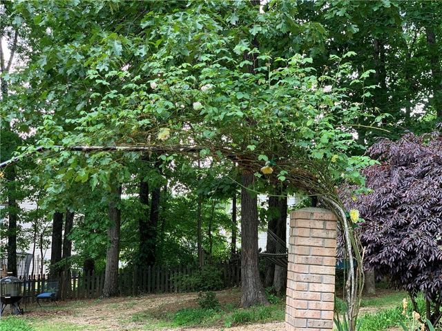 5260 Overbend Trail, Suwanee, GA 30024