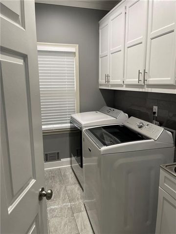 5260 Overbend Trail, Suwanee, GA 30024