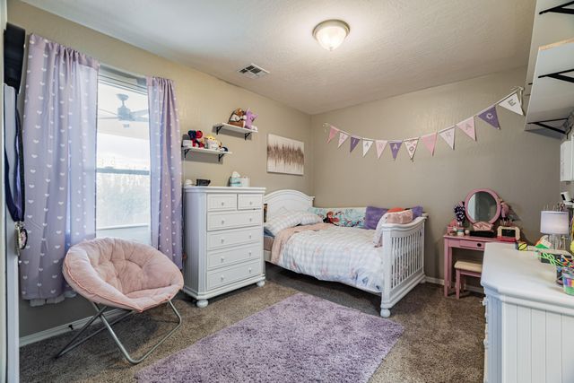 8912 Desert Rain Road NW, Albuquerque, NM 87120