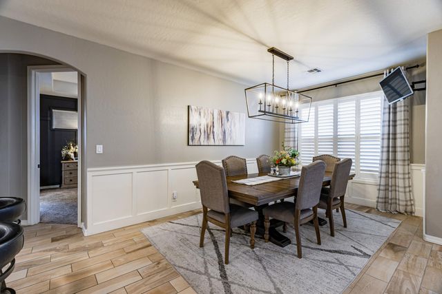 8912 Desert Rain Road NW, Albuquerque, NM 87120