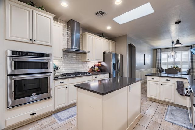 8912 Desert Rain Road NW, Albuquerque, NM 87120
