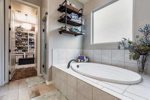 8912 Desert Rain Road NW, Albuquerque, NM 87120