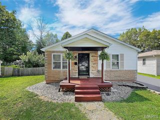 717 Greenwood Place, Collinsville, IL 62234