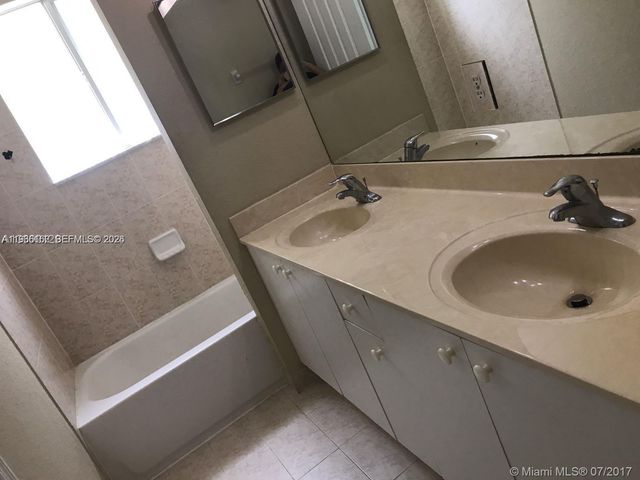 8450 SW 150th Ave 3, Miami, FL 33193