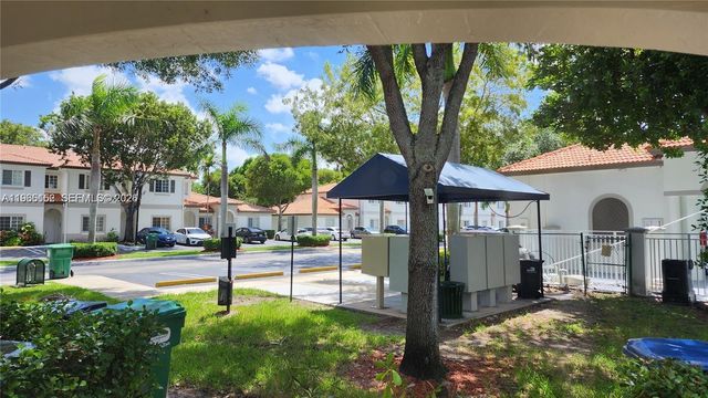 8450 SW 150th Ave 3, Miami, FL 33193