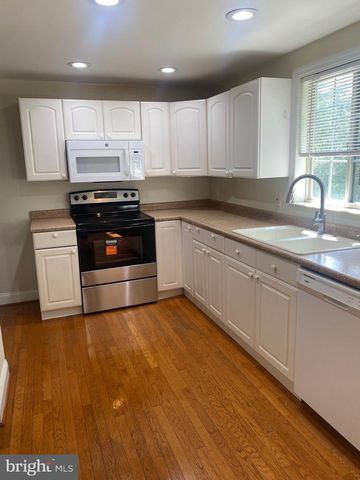 8122 PARKDALE CT, Springfield, VA 22153